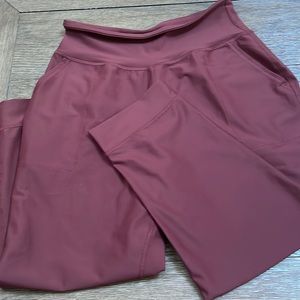 Old navy active powersoft crop joggers size large